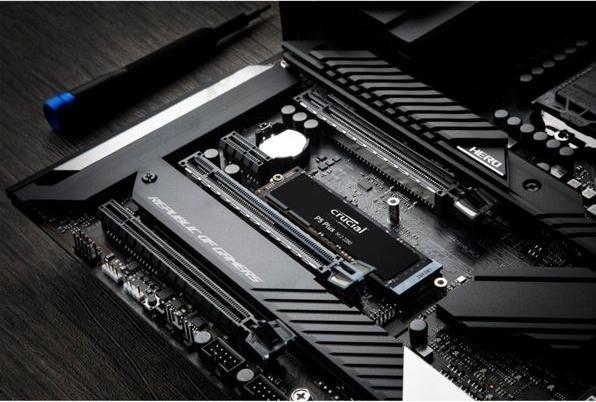 Immagine prodotto Crucial P5 Plus (500 GB, M.2 2280)