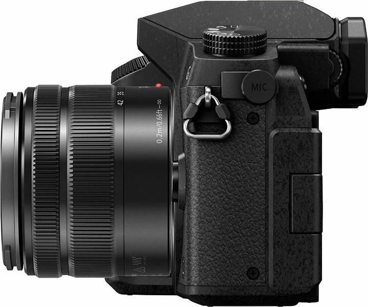Produktbild Panasonic DMC-G70 + Lumix G Vario 14-42mm f/3.5-5.6 (14 - 42 mm, 16 Mpx, Micro Four Thirds)
