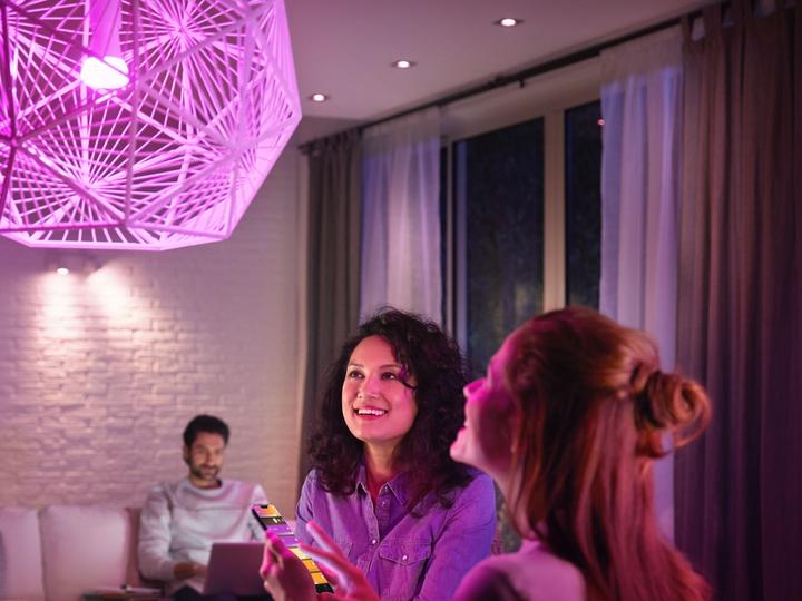 Productafbeelding Philips Hue Tint Wit Kleur Sfeer (E27, 6.50 W, 806 lm, 4 x, F)