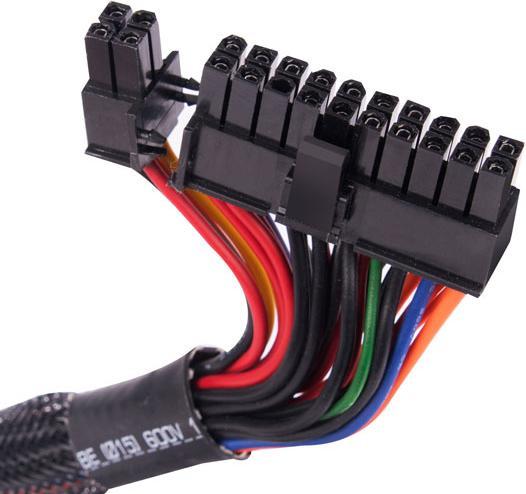 Produktbild Silverstone SST-TX700-G TFX Netzteil, 80 PLUS Gold - 700 Watt (700 W)