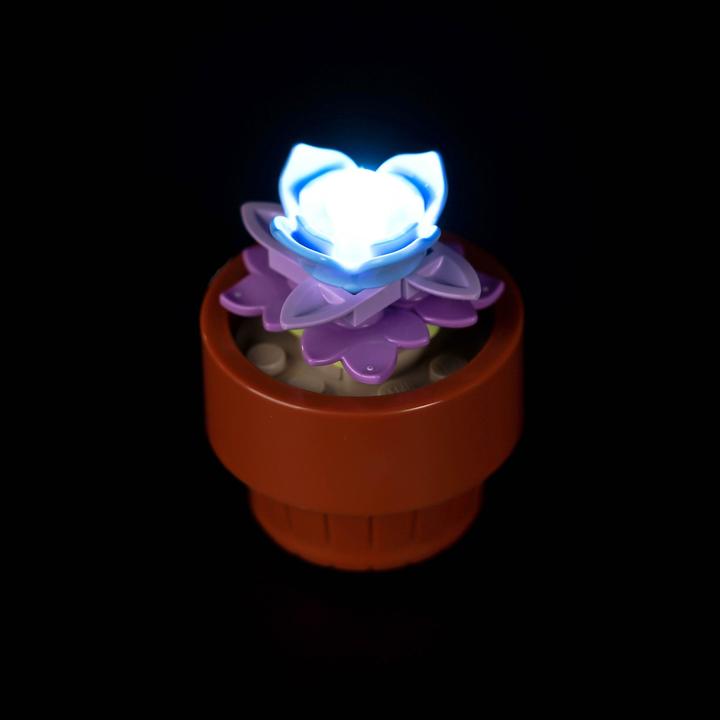 Actual product image BrickBling LED light set for LEGO Mini plants (10329)