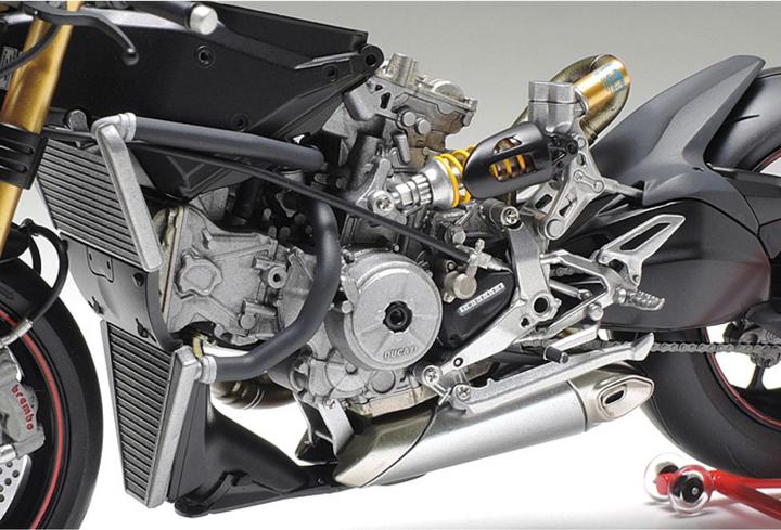 Actual product image Tamiya Ducati 1199 Panigale S