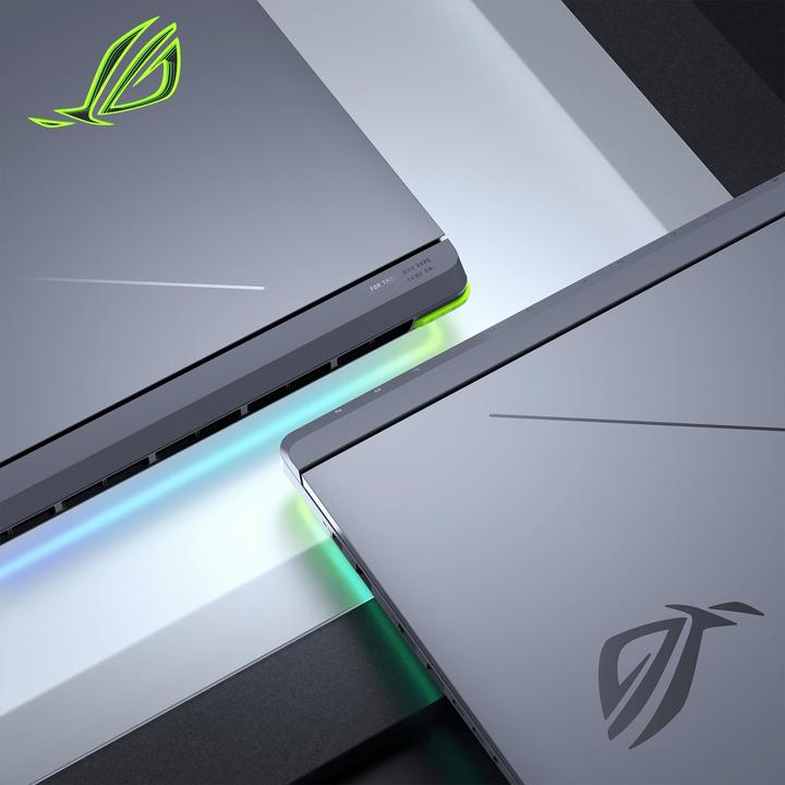 Actual product image ASUS ROG Strix G18 (18", Intel Core Ultra 9 275HX, 32 GB, 1000 GB, CH)