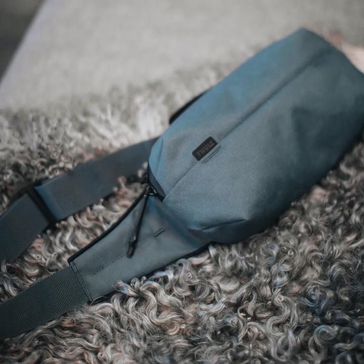 Actual product image Thule Aion Sling Bag - Dark Slate