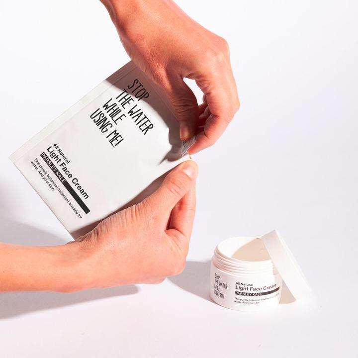 Immagine prodotto Stop The Water While Using Me! All Natural Face - Ricarica di crema leggera per il viso Parsley Kale (50 ml, Crema 24h)
