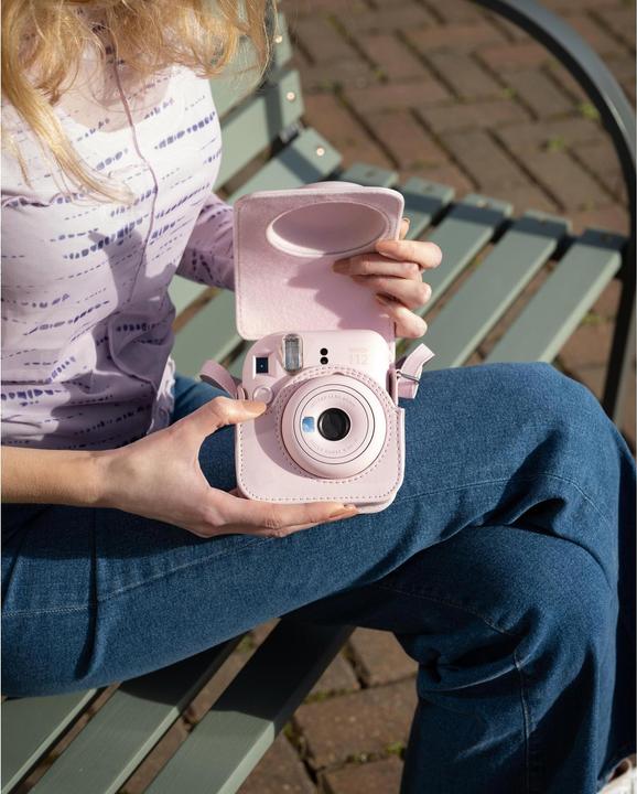 Produktbild Fujifilm instax Mini 12 (Kamera Etui, 1.84 l)