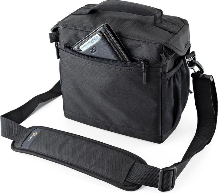 Actual product image Lowepro Nova 170 AW II (Camera shoulder bag, 11.42 l)