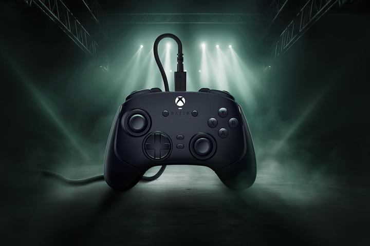 Actual product image Razer Wolverine V3 Tournament Edition, black - wired e-sports controller for Xbox & PC (Xbox One X, Xbox Series X, Xbox One S, Xbox Series S, PC)