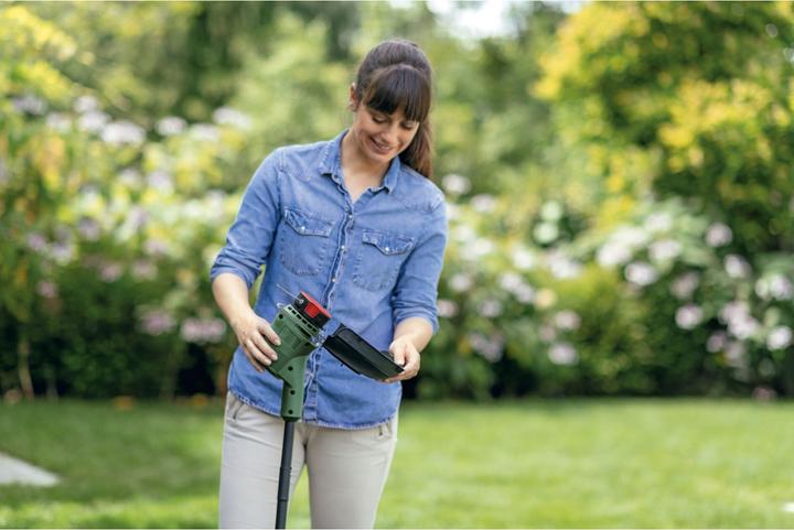Produktbild Bosch Home & Garden EasyGrassCut 18V-260 (2x2,0Ah) (Trimmfaden)