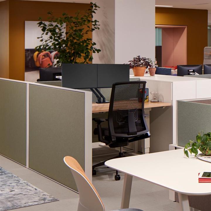 Produktbild Ergotron Mxv Desk Dual Monitor Arm With (Tisch, 24.02")