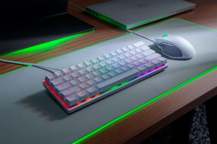 Actual product image Razer Huntsman Mini (DE, Cable, Wireless)