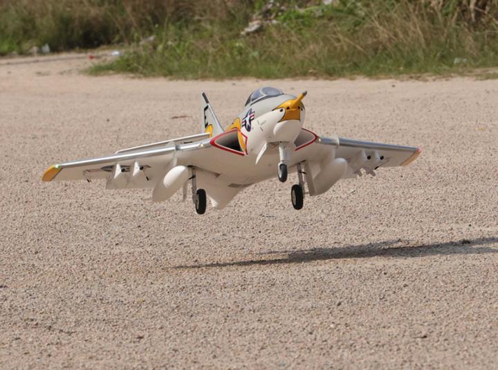 Image du produit Freewing F9F-8 Cougar 80mm EDF Jet PNP (Avion à réaction)