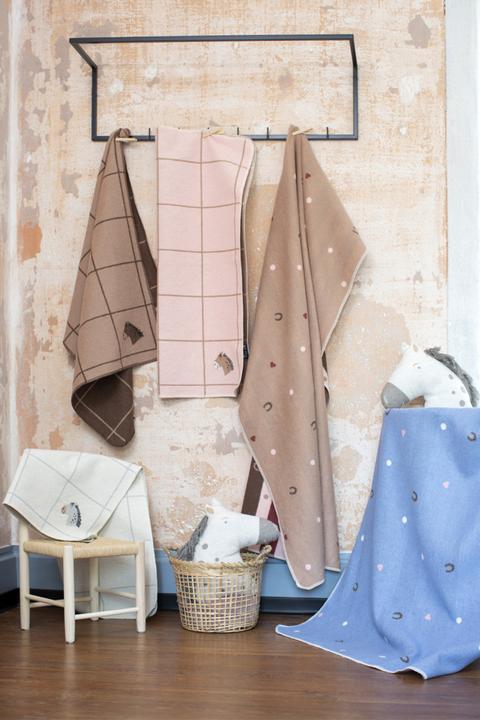 Immagine prodotto David Fussenegger Coperta per bambini.a scacchi/cavallo.ricamata.71346479