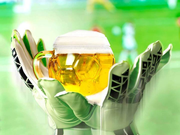Actual product image Stölzle Beer Mugs Football (0.40 l, 6 x)