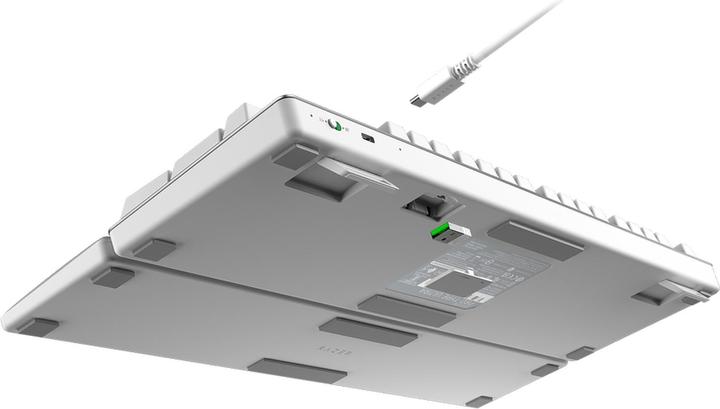 Actual product image Razer Pro Type Ultra (US, Wireless, Cable)