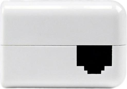 Actual product image StarTech Mobile Wireless WiFi Travel Router for iPad / Tablet / Laptop - USB Powered with Charging Port