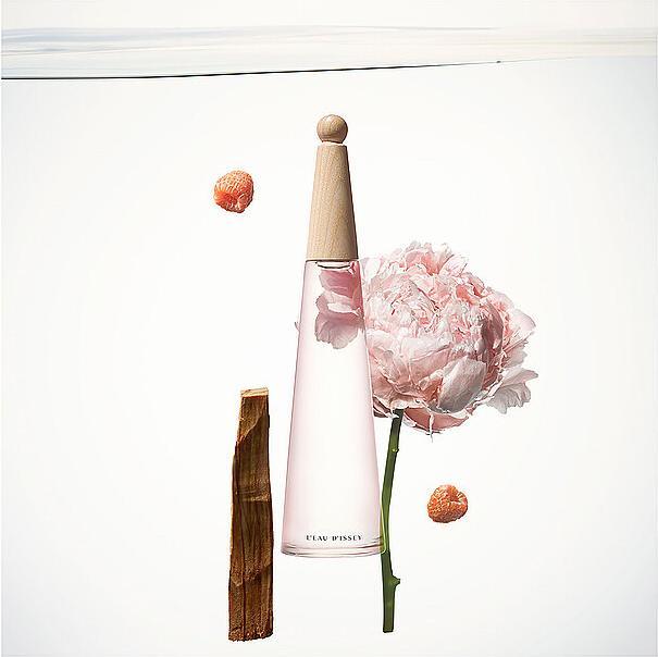 Produktbild Issey Miyake L'Eau d'Issey Pivoine Eau de Toilette Intense 100ml (Eau de Toilette, 100 ml)