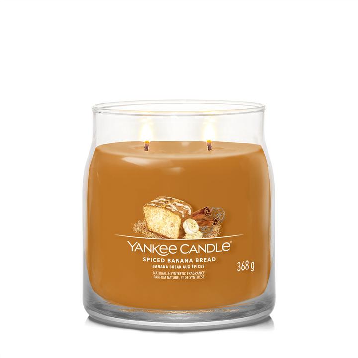 Actual product image Yankee Candle Duftkerze Spiced Banana Bread Signature Medium Jar