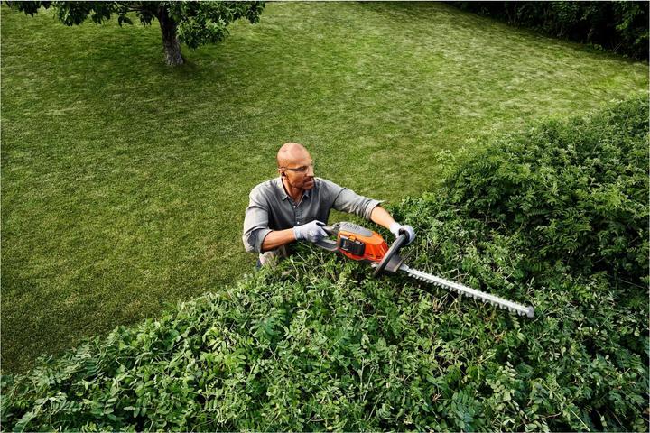 Immagine prodotto Husqvarna 215iHD45 (Tagliasiepi a batteria)