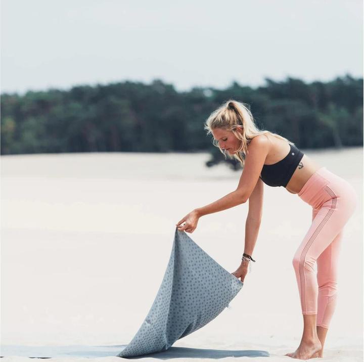 Actual product image Tunturi Yoga Tuch Rutschfest mit Tasche