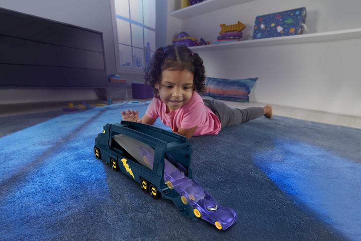 Actual product image Fisher-Price Batwheels Bat-Transporter