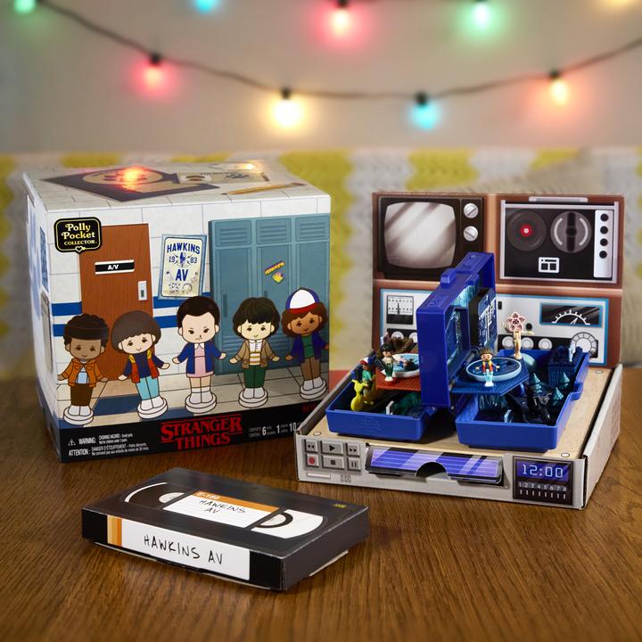 Actual product image Polly Pocket Stranger Things Compact