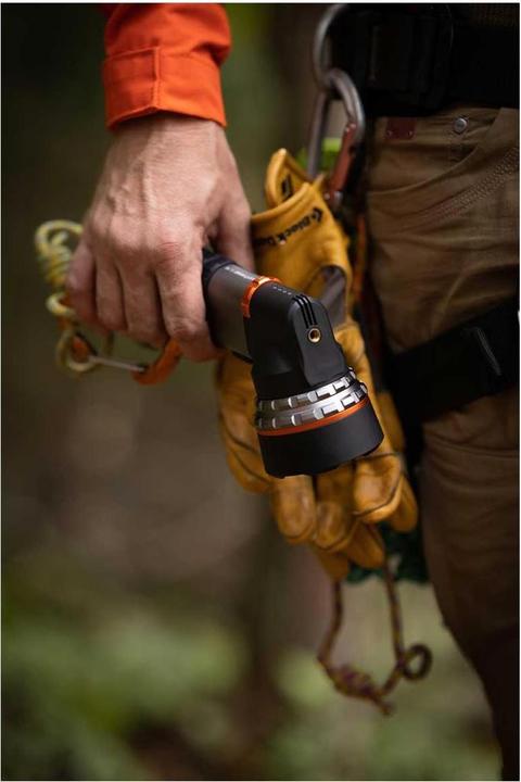 Produktbild Nebo LUXTREME SL100, Scheinwerfer, 1.600 Meter Reichweite, Lithium-Ionen Akku, 9000 mAh, 3.7V, USB (16 cm, 525 lm)