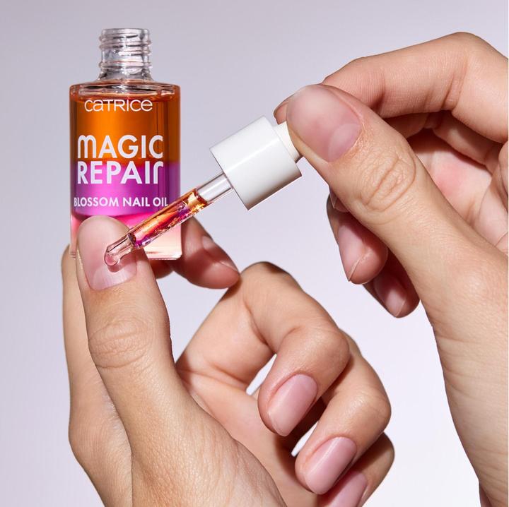 Produktbild Catrice Magic Repair Blossom Nail Oil Multi-Coloured Regenerating with Vitamins (8 ml)