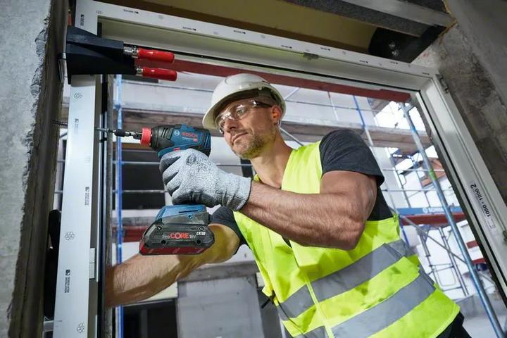 Productafbeelding Bosch Professional Set van 18V schroevendraaier GSR 18V-50 + schroevendraaier GDX 18V-200 2x4,0Ah L-BOXX (Oplaadbare batterij)