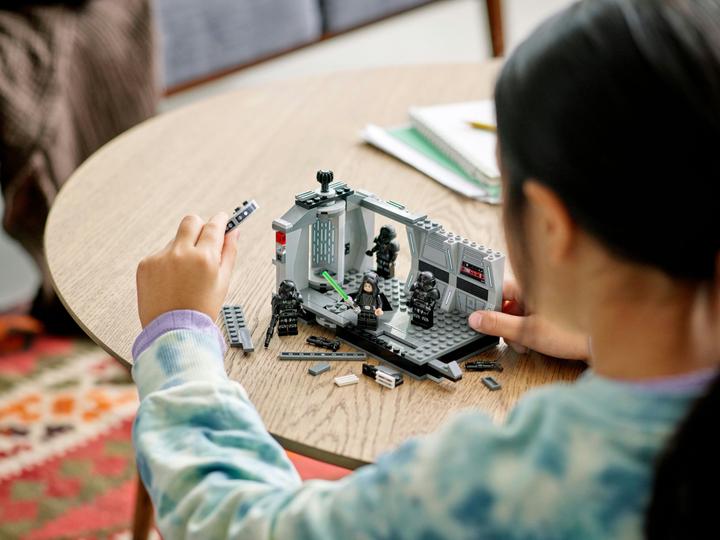 Produktbild LEGO Angriff der Dark Trooper (75324, LEGO Star Wars)