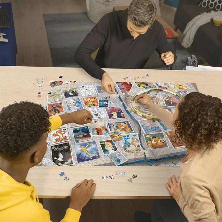 Actual product image Ravensburger My favourite stamps (2000 pieces)