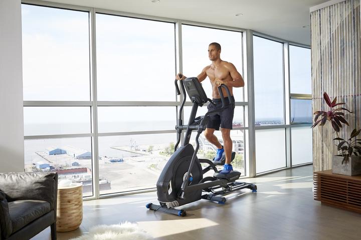 Actual product image Nautilus E628 Elliptical