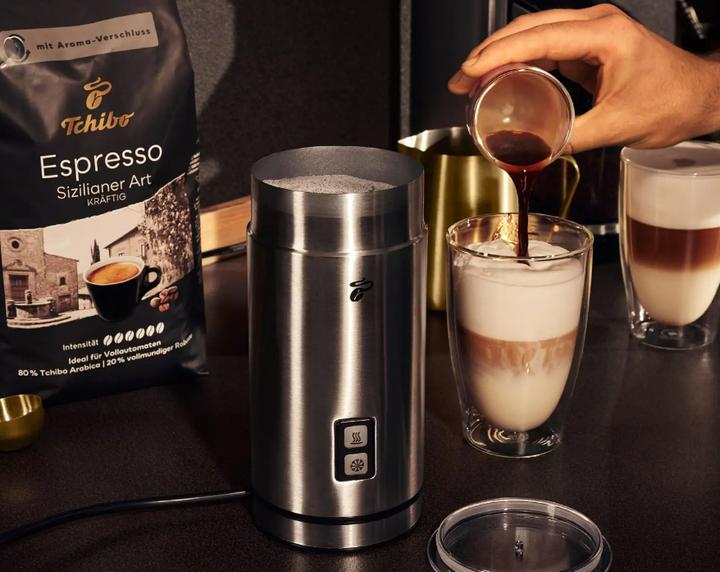 Productafbeelding Tchibo Elektrische melkopschuimer, warme en koude melkschuim, roestvrij staal (13 cl)