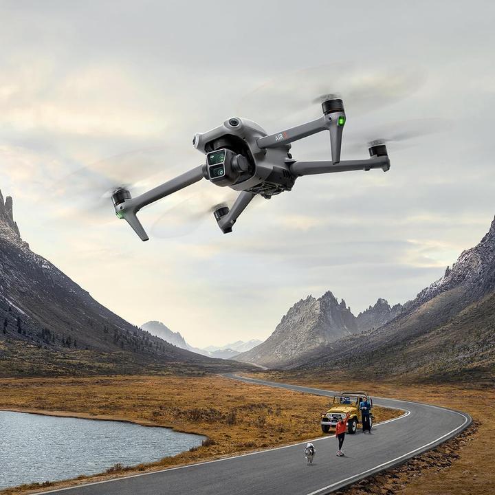 Produktbild DJI Air 3 Fly More Combo (RC-N2) (46 min, 720 g, 48 Mpx)