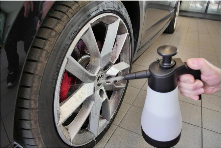 Actual product image Sonax Pressure pump sprayer for acid/alkaline products (1.25 l)