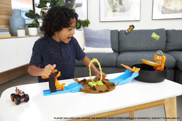 Immagine prodotto Hot Wheels Monster Trucks - Set di gioco con pneumatici acrobatici