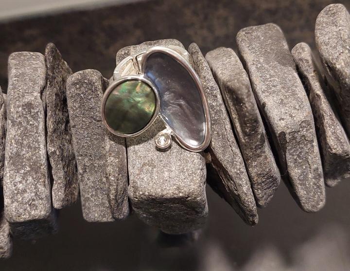 Signé Signè Ring Damenring silberfarben Grau elastisch rhodiniert One Size No.27 (18, 19, 20, 21)