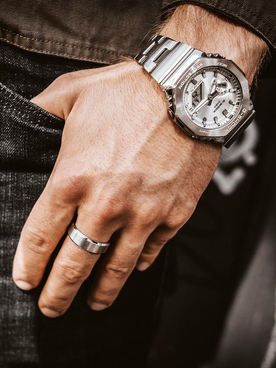 Actual product image G-Shock GM-2110D-7A (Chronograph, 44 mm)