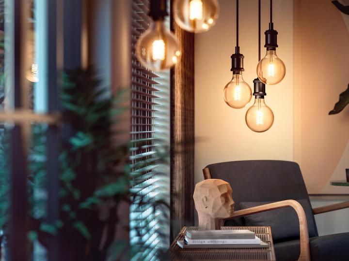 Actual product image Philips Hue White BT (E27, 7 W, 550 lm, 1 x, G)