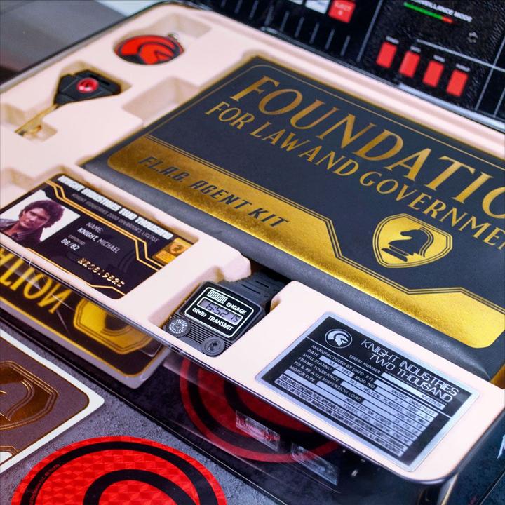 Produktbild Doctor Collector Knight Rider: F.L.A.G Agent Kit