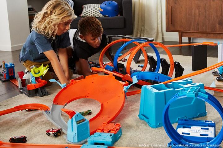 Actual product image Hot Wheels Rapid Raceway Champion Play Set