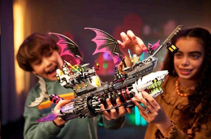 Actual product image LEGO Nightmare Shark Ship (71469, LEGO Dreamzzz)