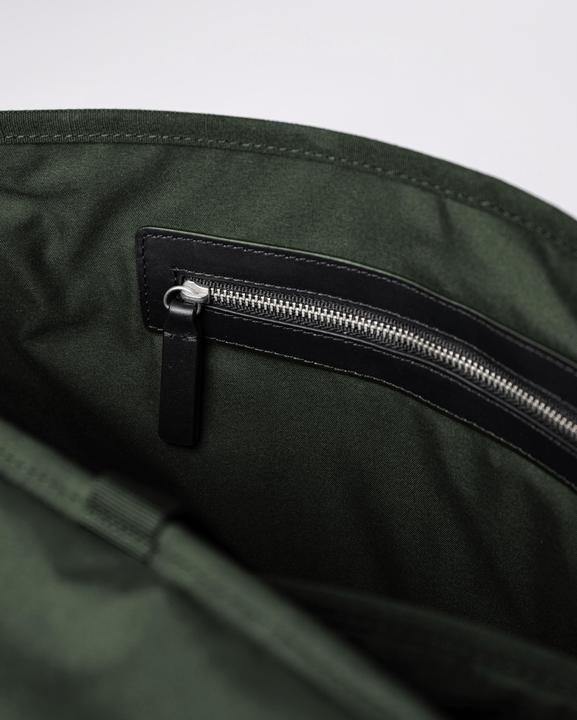 Actual product image Sandqvist everyday messenger computer bag (12 l)