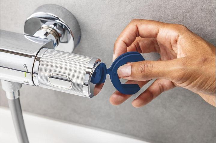Actual product image Grohe Precision Start QuickFix thermostatic mixer for shower, 153mm spigot (CH), matt black