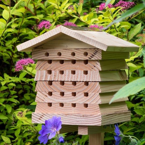 Actual product image Wildlife World Beehive to open (Bee)