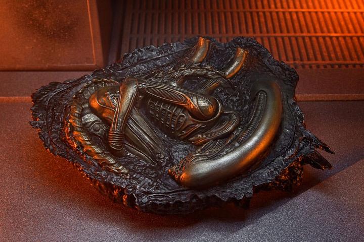 Actual product image Neca Alien: Romulus Accessory Pack for action figures