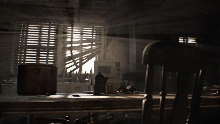 Actual product image Capcom Sony Resident Evil 7 Biohazard, PS4 Standard PlayStation 4 (PS4, EN)