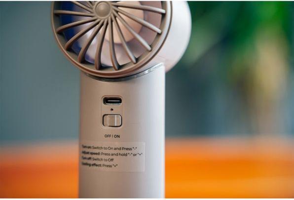 Produktbild Verbatim CoolnGo Handheld Fan White