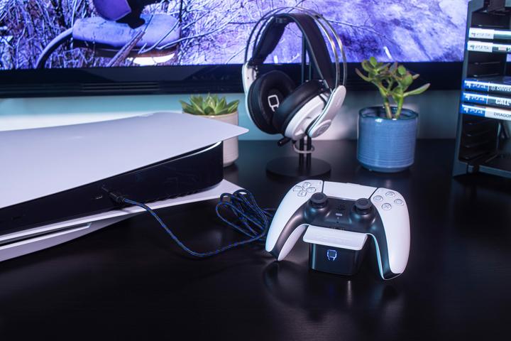 Actual product image Venom PS5 Controller Charger Docking Station (PS5)