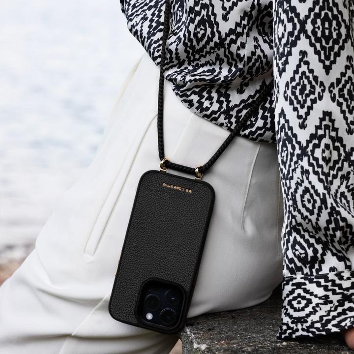 Produktbild Caseme Lola Case mit abnehmbarem Umhängeriemen (Apple iPhone 15 Pro Max)